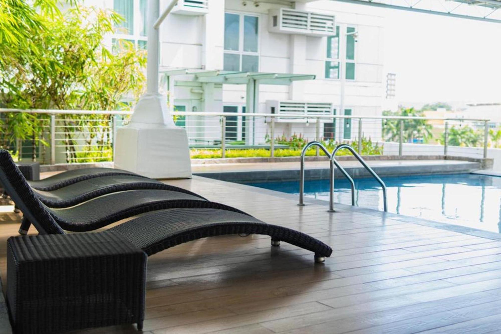 Davao City Abreeza Studio Suite 2321 - Pool, Wifi, City View, Washer, Ac, Netflix, Mall מראה חיצוני תמונה